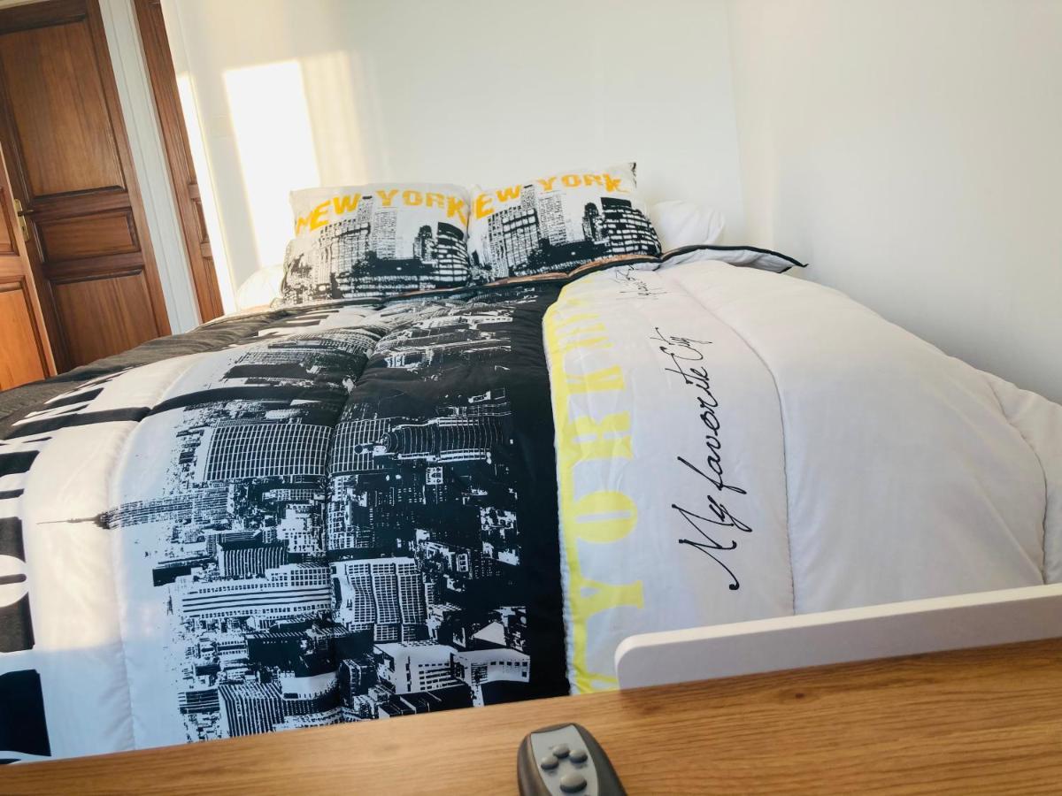 Location Chambre Avec Salle De Bain Et Partie Commune Sea View & Mountain View Renting 1 Of 3 Bedrooms With Shared Common Space 3 Bdrm Apt Not 1 Bdrm Plus Clime Ou Ac Bastia  Kültér fotó